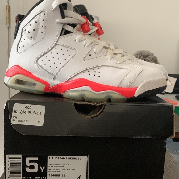 Air Jordan 6’s “White Infrared” 5Y - Picture 3 of 3